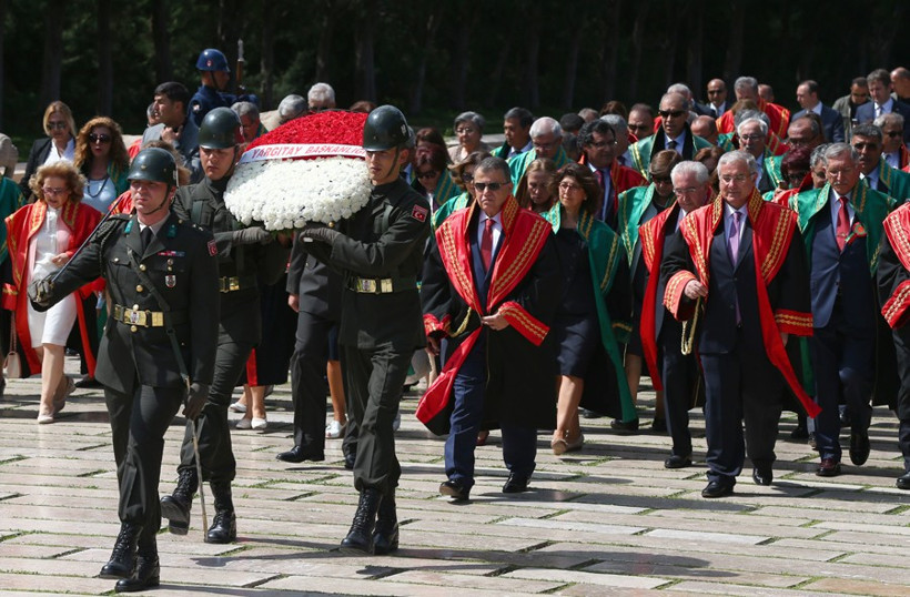 Anıtkabir'de FETÖ ile mücadele için ne söz verildi? - Resim: 2