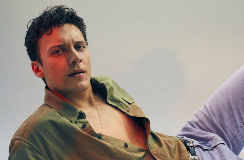 Şarkıcı Edis'ten takipçisine olay yanıt! Maymunlar giremiyor zaten - Resim: 1