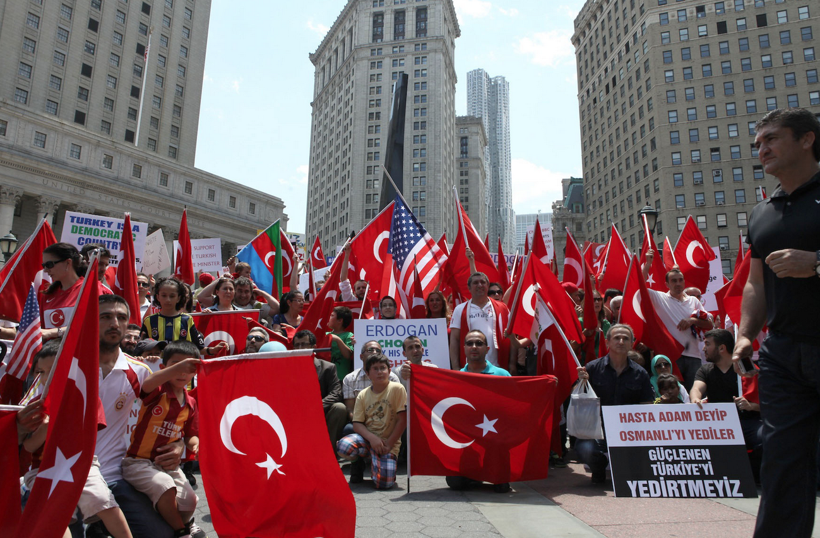 New York'ta 'Tayyip'i yedirmeyiz gösterisi'! - Resim: 4
