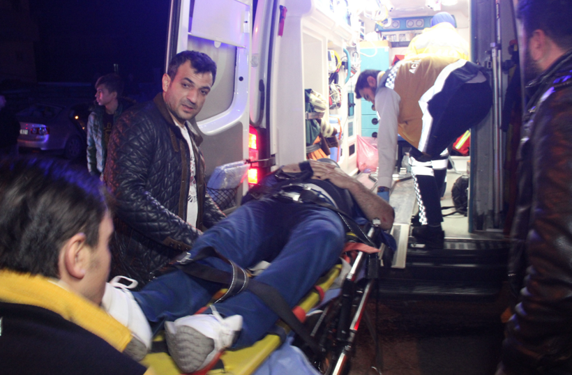 Konya'da feci kaza! İki aracın kafa kafaya çarpıştığı anlar kameraya böyle yansıdı - Resim: 4