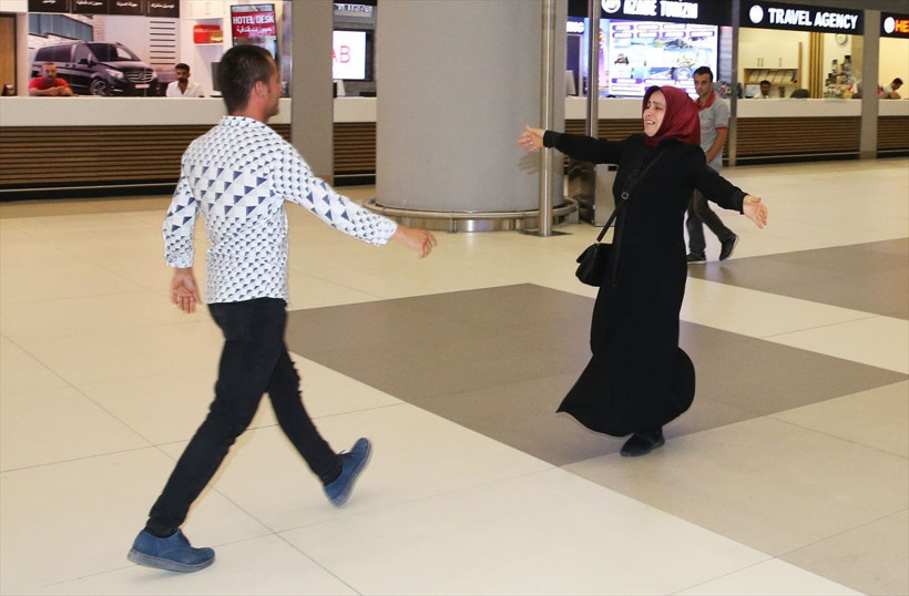 Libya'da alıkonulan 6 Türk gemici İstanbul'a geldi - Resim: 1