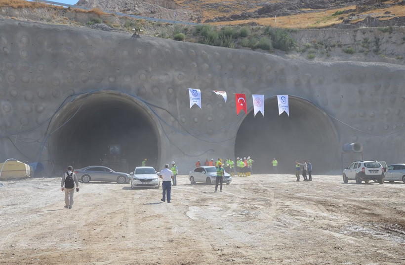 Hasankeyf Tüneli'nde ışık göründü - Resim: 2