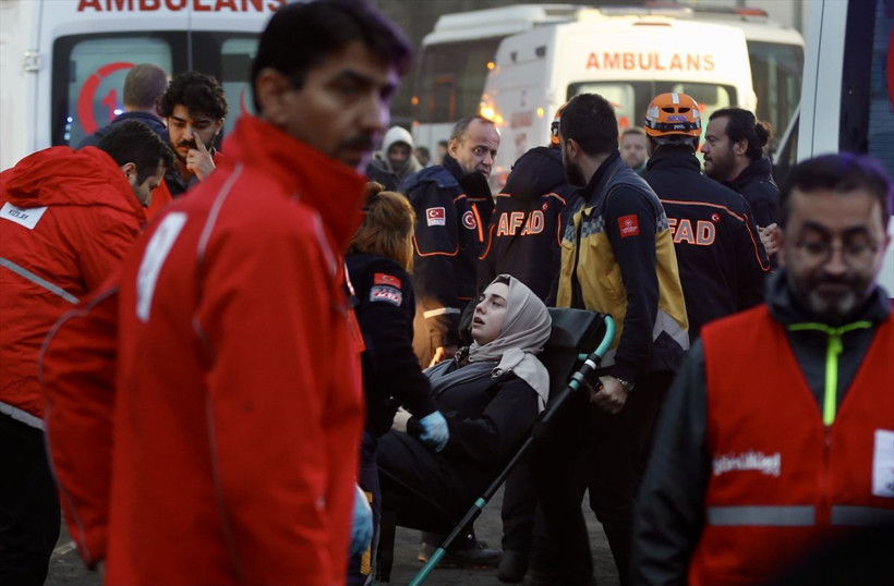 Günün ilk ışıklarıyla görüntülendi! Bartın'da maden ocağının etrafını dumanlar kapladı - Resim: 2