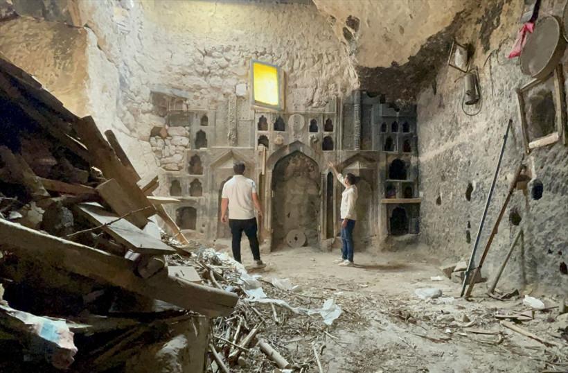 Nevşehir'de odunlukta temizlik yapılırken farkedildi 600 yıllık tarih keşfi - Resim: 3