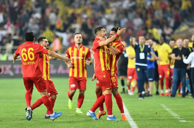 Partizan'la karşılaşan Yeni Malatyaspor Avrupa'ya veda etti - Resim: 4