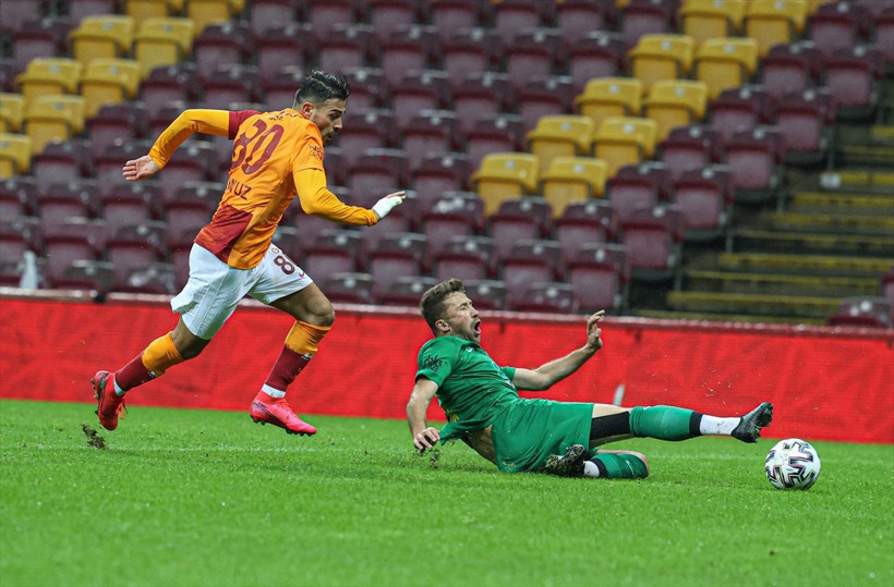 Galatasaray kupada Darıca Gençlerbirliği'ni tek golle eledi - Resim: 4