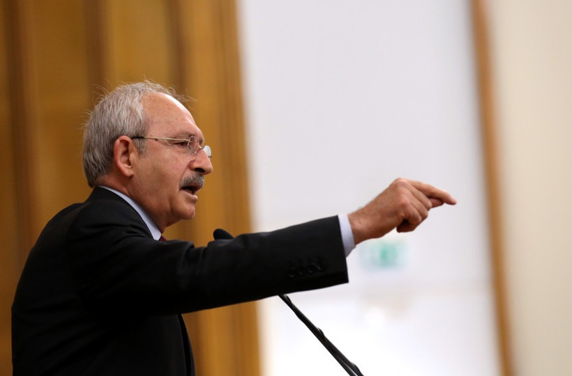 Kemal Kılıçdaroğlu konuşurken Baykal bakın ne yaptı! - Resim: 4