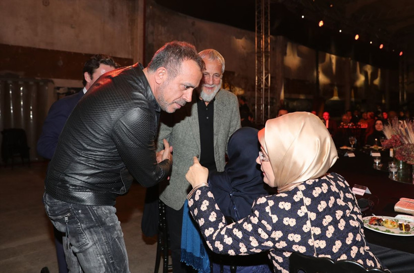 Yusuf İslam'la sohbet eden Haluk Levent’in yardımına Emine Erdoğan yetişti - Resim: 3