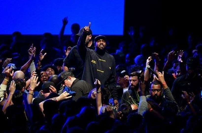 Kanye West'e ABD başkanlığı seçimleri için engel! Mahkemeye başvuruldu - Resim: 4