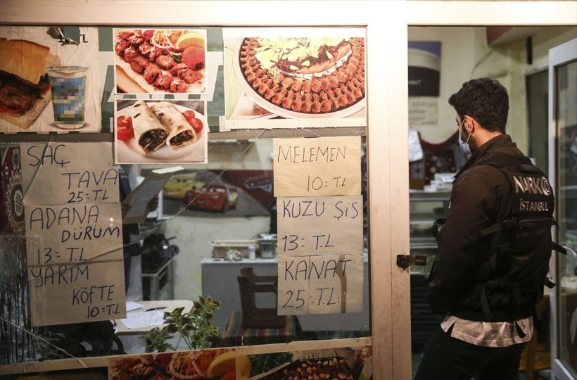 Beyoğlu'nda 'Çukur'a şafakta uyuşturucu baskını! Çok sayıda gözaltı var - Resim: 1