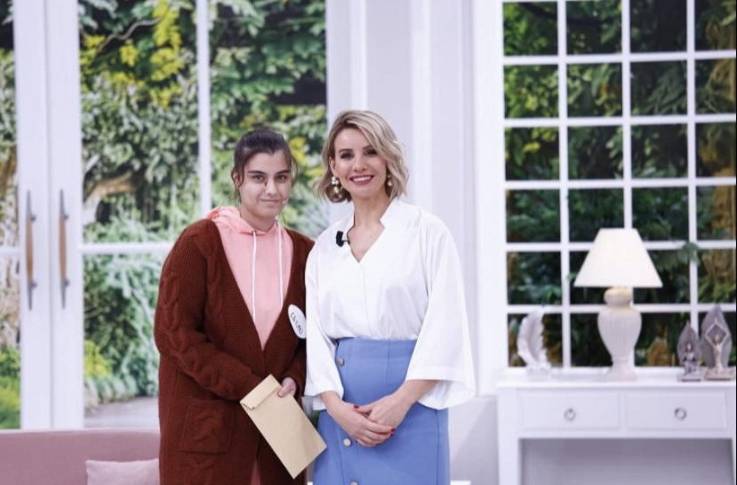 Esra Erol, Ceylan'a canlı yayında büyük sürpriz yaptı! Yeni bir hayatın kapılarını açtı - Resim: 2