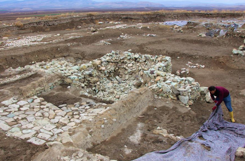 Amasya’da 2 bin 600 yıllık ‘Kubaba Sunağı’ keşfedildi - Resim: 2