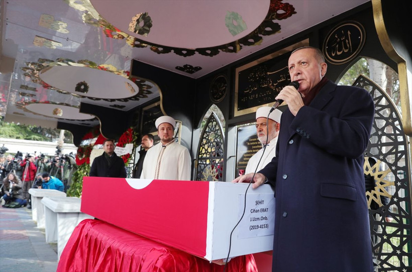 Çığ faciası şehitlerine gözyaşları içinde veda Erdoğan da katıldı - Resim: 1