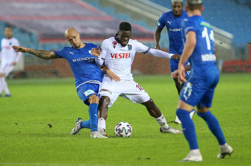 Abdullah Avcı ile ilk maçına çıkan Trabzonspor, BB Erzurumspor'u tek golle geçti - Resim: 1