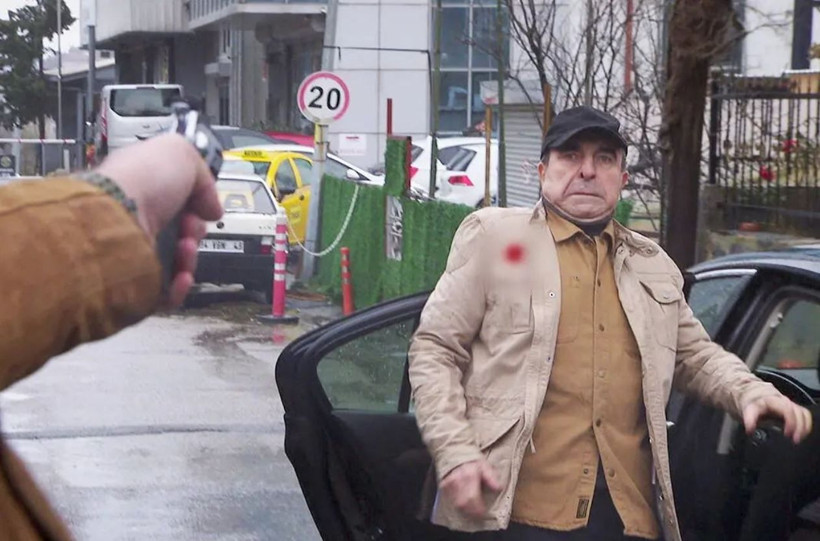 KANAL D Arka Sokaklar Rıza Baba öldü mü 'Mesut vurdu' iddiası! - Resim: 1