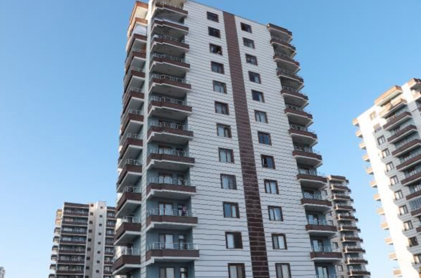 Genç kızın, evinin önünde cesedi bulundu! Yüzünü köpekler parçalamış - Resim: 4