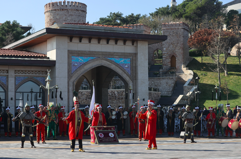 Cumhurbaşkanı Erdoğan Türk Konseyi liderleriyle cuma namazı kıldı - Resim: 2