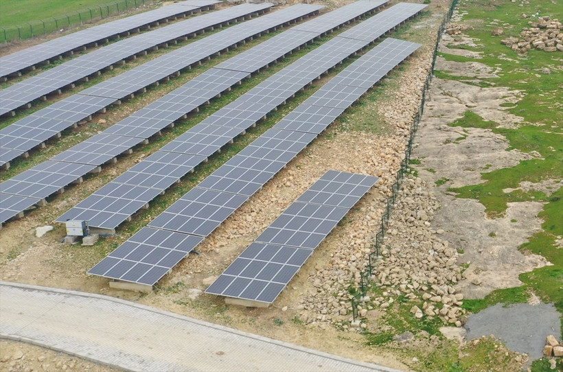 Her ay 1 milyon 250 bin lira para akıyor ot bitmeyen tarlayı güneş enerjisine çevirdi - Resim: 3