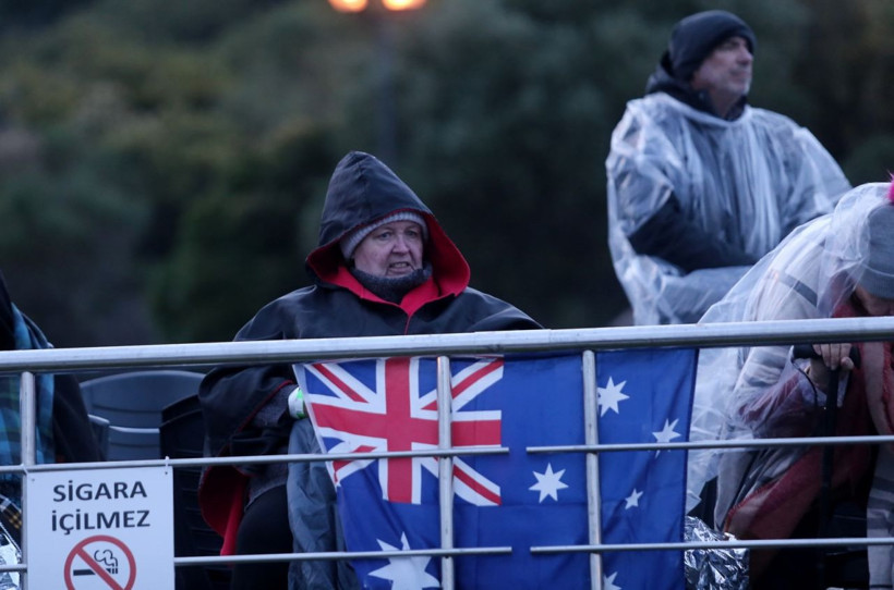 Çanakkale'de Anzaklar ‘Şafak Ayini’ ile atalarını andı! 108. yıl törenleri sürüyor... - Resim: 4