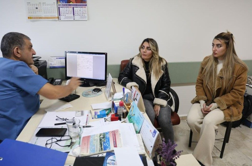 Karaciğer yetmezliği ile savaşan annesine karaciğeri ile hayat oldu - Resim: 1