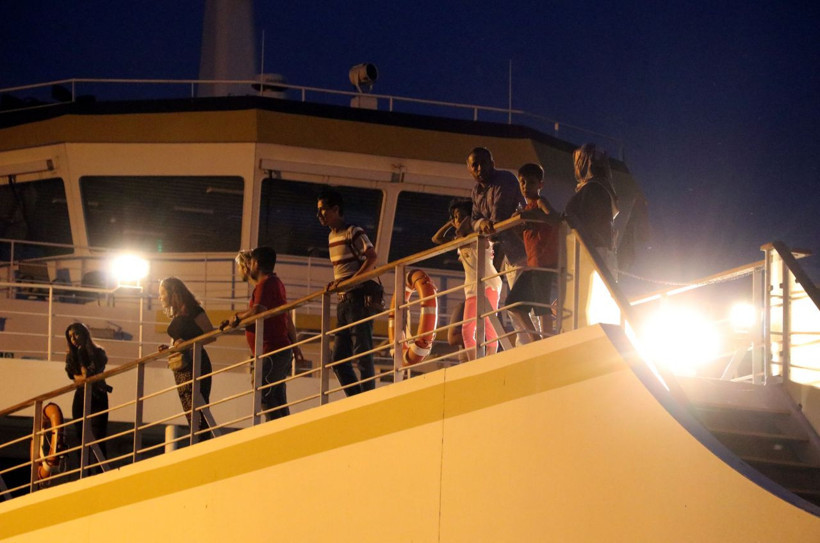 5 yıl aradan sonra ilk sefer! İlk yolcular Van'a geldi - Resim: 4