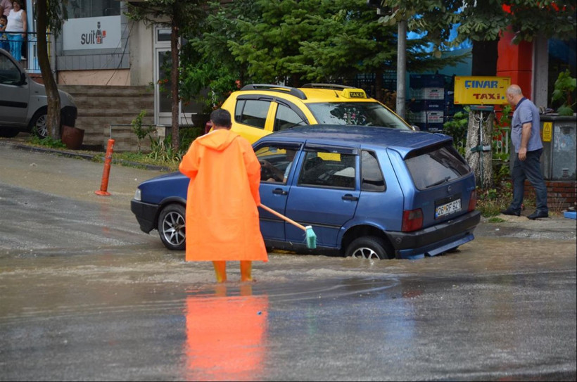Meteoroloji'den uyarı üstüne uyarı! Gök gürültülü sağanak yağışa dikkat - Resim: 2