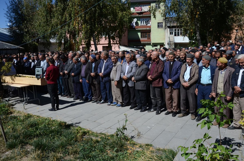 Bir düğün 5 cenaze! Komadayken gözlerini bir kez açtı sorduğu soruya kimse cevap veremedi - Resim: 4