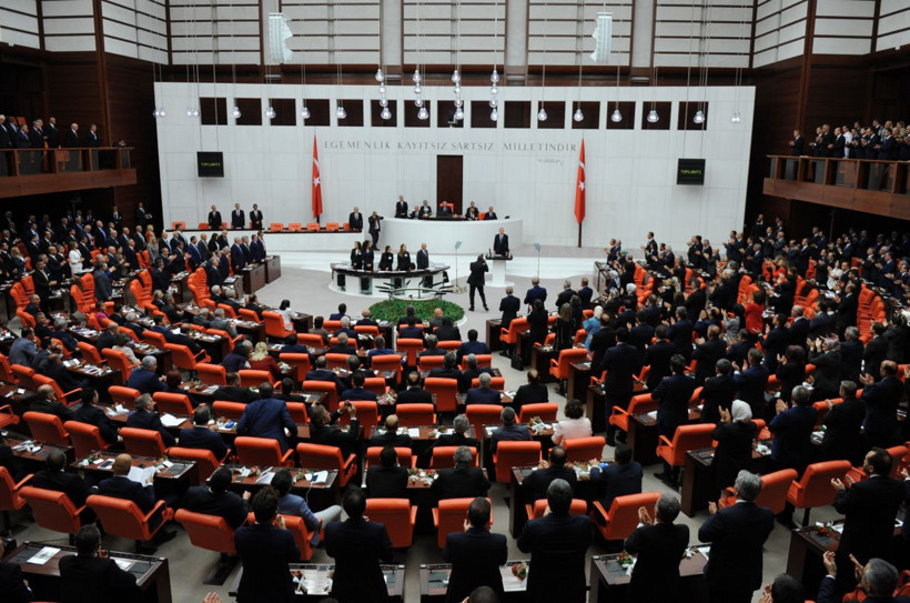 TBMM 27. Dönem 3. Yasama başladı Meclis'te renkli kareler! - Resim: 1