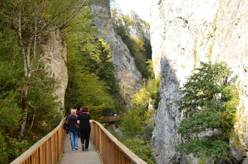 Kastamonu'da dağa civatalarla monte edilen yürüyüş yolu yürekleri ağza getirdi - Resim: 3