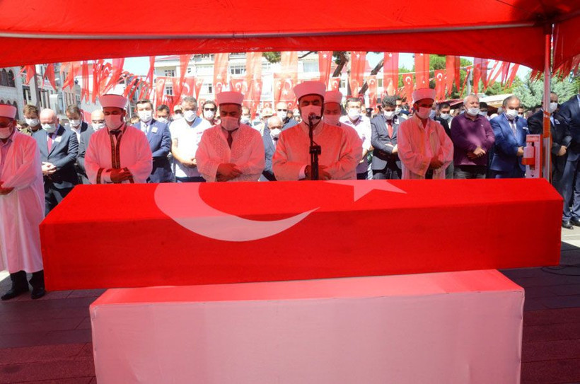 Şehit annesi yürekleri dağladı: Evladıma söz verdim, ağlamayacağım - Resim: 1