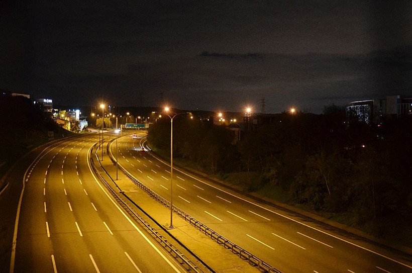 Türkiye sokağa çıkma kısıtlamasıyla sessizliğe büründü - Resim: 1
