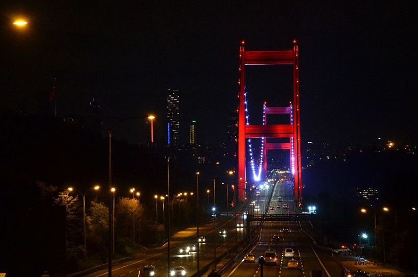 Türkiye sokağa çıkma kısıtlamasıyla sessizliğe büründü - Resim: 4