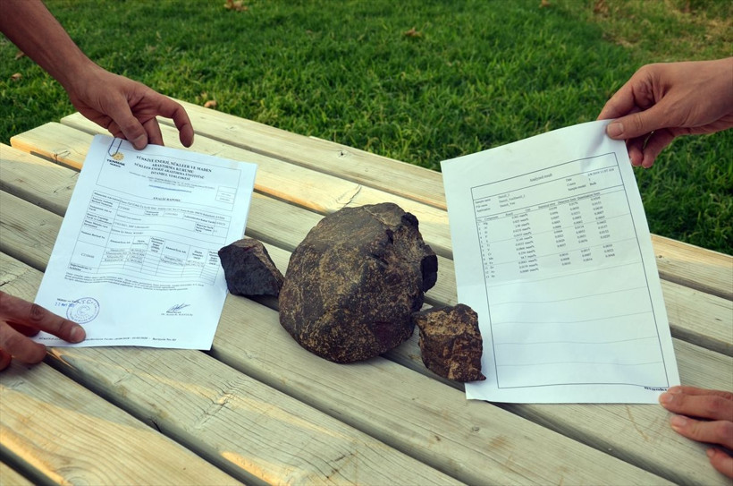 Aydın'da yok böyle tesadüf! İki arkadaş kır gezisinde göktaşı buldu - Resim: 3