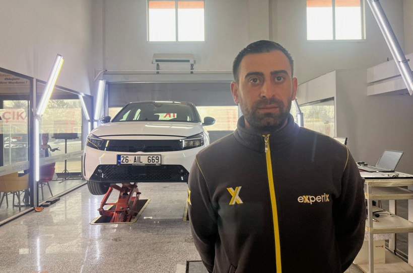 Sıfır kilometre aldığı arabada montaj hatası çıktı! Vidalı bütün parçalar hatalı! - Resim: 1