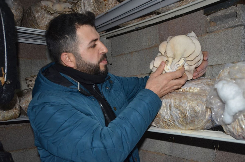 Sosyal medyada gördü evin üst katını üretim tesisi yaptı marketlere satarak para kazandı - Resim: 3