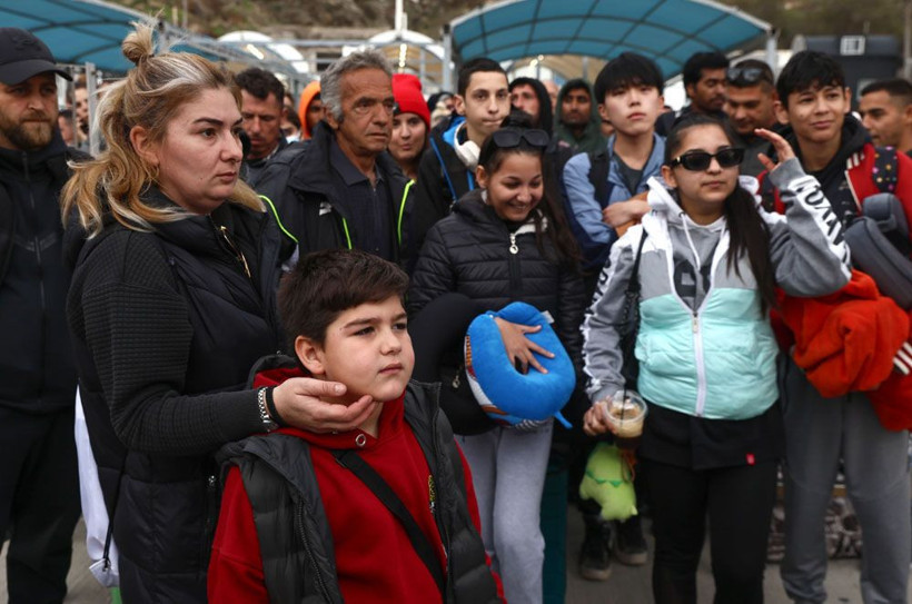 Ege'deki sismik hareketlilik! 9 bin kişi Santorini Adası'nı terk etti - Resim: 1