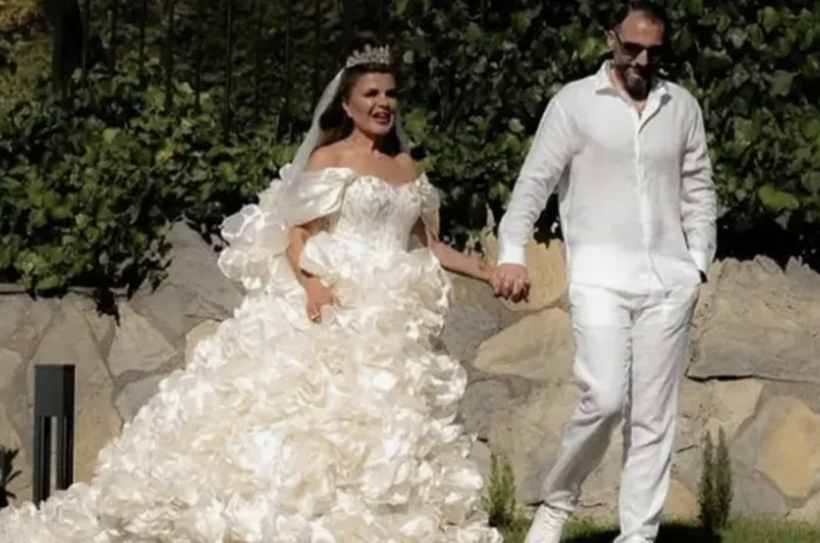 Nuray Sayarı'dan bomba haber! 55 yaşındaki ünlü astrolog ikiz bebek bekliyor! - Resim: 2