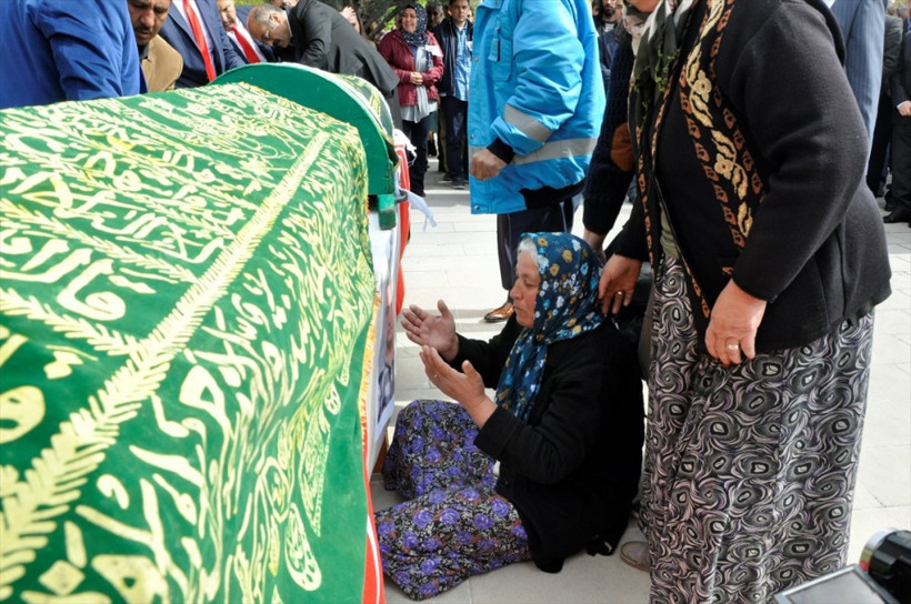 Hayatını kaybeden tıp öğrencileri için gözyaşları sel oldu! - Resim: 4