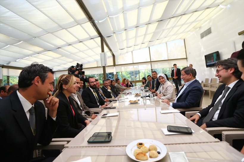  Davutoğlu gazetecilere takıldı! Nerede bende o cesaret - Resim: 2