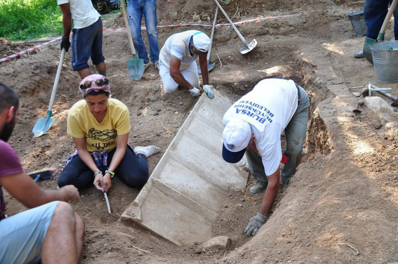 2 bin yıllık ölüler şehrindeki lahitte ne var açılıyor! - Resim: 4