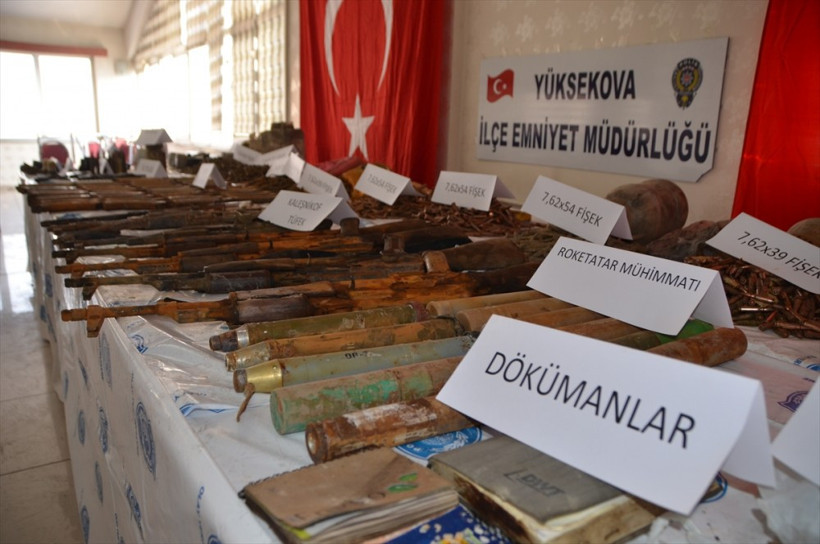 Yüksekova'da toprağa gömülü bulundu! PKK'nın hainliğine bakın - Resim: 2