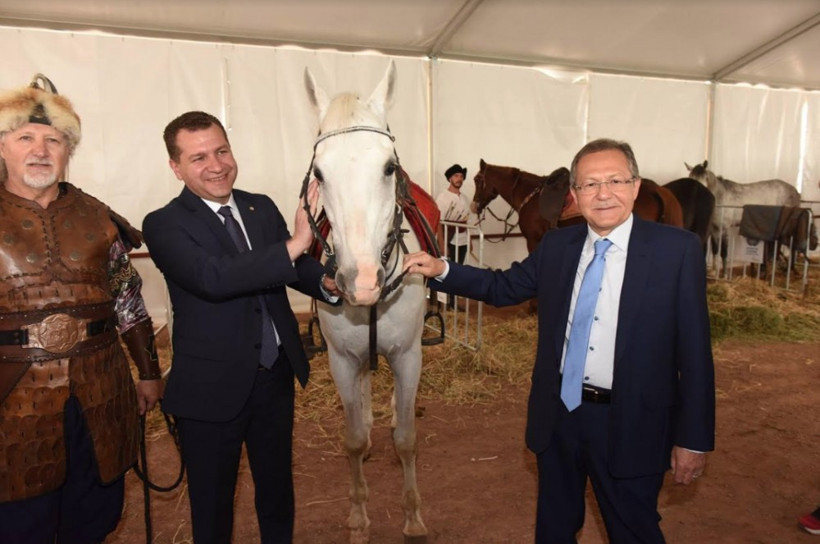 Balıkesir Büyükşehir Belediyesi Altın Ok tanıtımını yaptı - Resim: 1