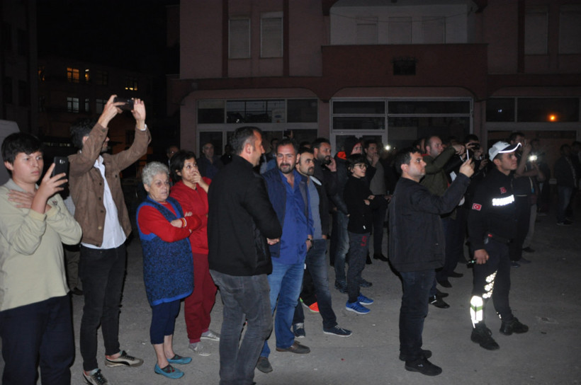 Fren yerine gaza bastı TIR dorsesine uçtu - Resim: 3