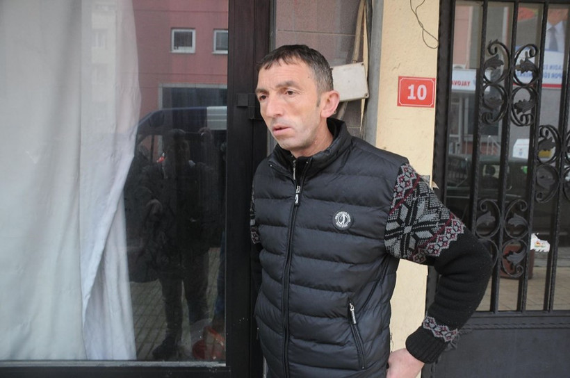 Garajda mahsur kaldı 3 haftadır kurtarılmayı bekliyor - Resim: 3