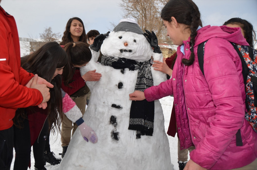 Hakkari'de kardan adamlar  yarıştı! - Resim: 1