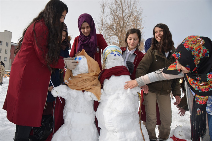 Hakkari'de kardan adamlar  yarıştı! - Resim: 3