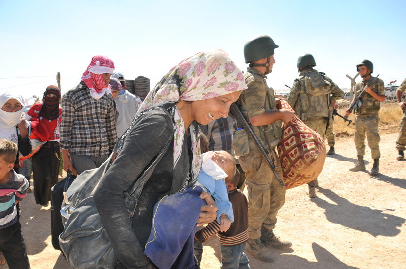 Mehmetçik Suriyeli Kürtlere böyle yardım etti - Resim: 2