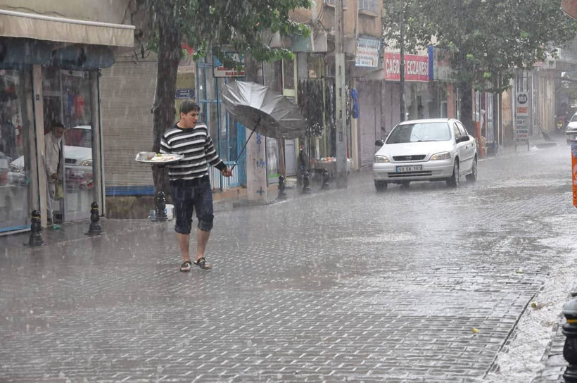 Meteoroloji'den İstanbul, Kocaeli, Sakarya ve Antalya için yağmur, fırtına uyarısı - Resim: 1