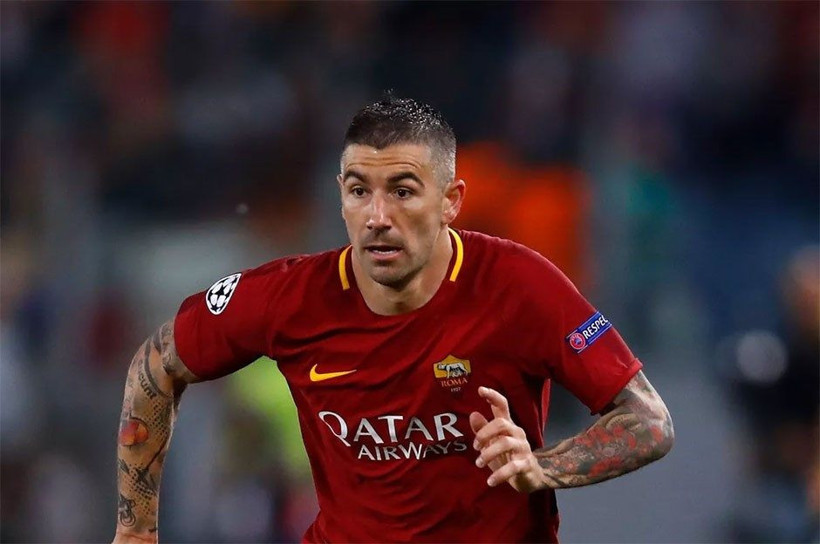 Fenerbahçe'nin Kolarov transferini Mirsad Türkcan bitirecek - Resim: 1