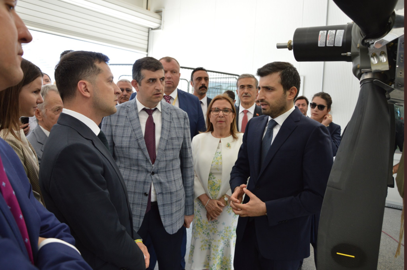 Ukrayna Cumhurbaşkanı'ndan Baykar tesisine ziyaret - Resim: 3